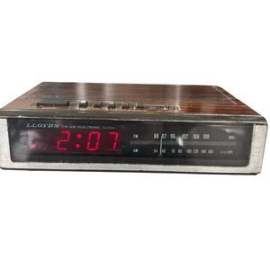Lloyds Model J202B Clock Radio